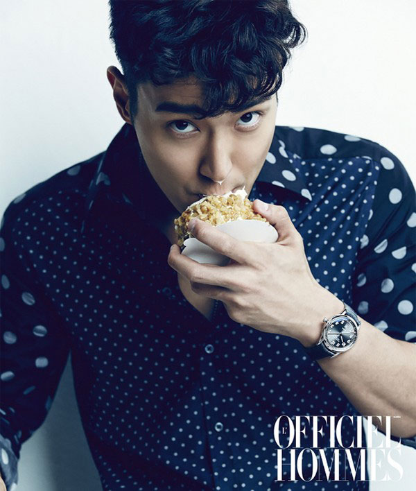 Choi Si Won lại  tạp chí L'Officiel Hommes tháng 7 - 2015. 
