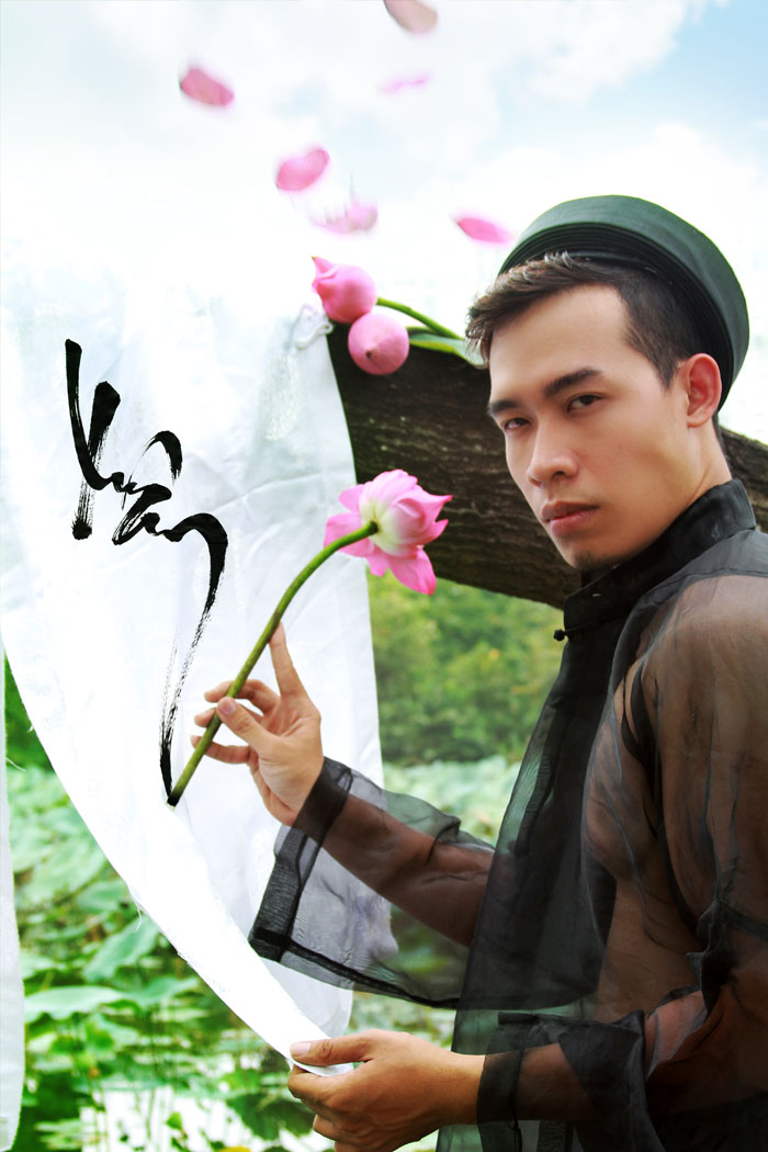 Leo Quốc Việt h&oacute;a ch&agrave;ng Thơ đ&oacute;n Xu&acirc;n