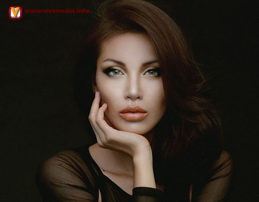 Minh Tú makeup như Angelina Jolie 