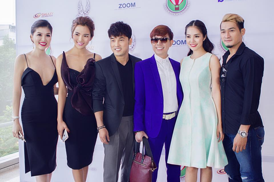 Top 15 Hoa hậu Thế giới người Việt Oanh Yến dự buổi ra mắt phim 