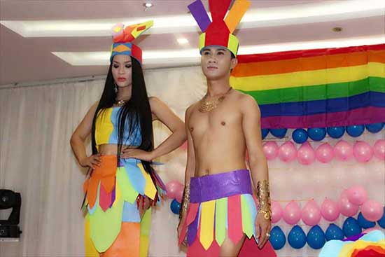 Kullboy sim sua tham dự ngày LGBT tại Huê