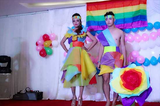 Kullboy sim sua tham dự ngày LGBT tại Huê