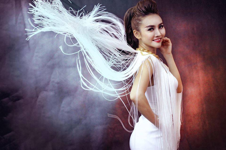Cuộc phỏng vấn thú vị với chuyên gia make up showbiz Việt Sim Sữa và công việc làm đẹp cho những người đẹp nổi tiếng
