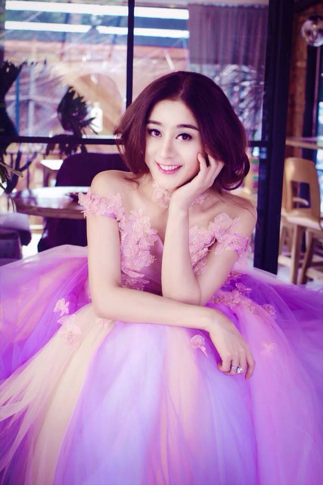Cuộc phỏng vấn thú vị với chuyên gia make up showbiz Việt Sim Sữa và công việc làm đẹp cho những người đẹp nổi tiếng