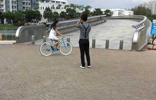 Bắt gặp Sim Sữa hẹn hò với bản sao Nhật Kim Anh