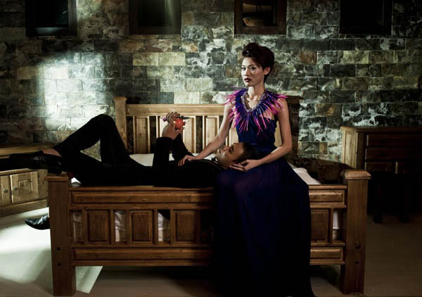 Phương Anh cũng c&oacute; những ph&uacute;t mặn nồng với người đ&agrave;n &ocirc;ng của m&igrave;nh.