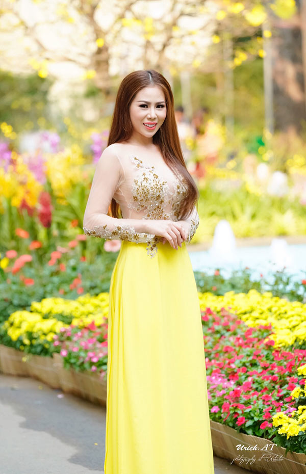 Hoa hậu công sở Ánh Ngọc