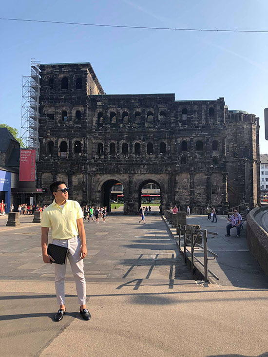 Hot boy du lá»ch Chinh Nguyá»n há»©ng khá»i dáº¡o trá»i  u