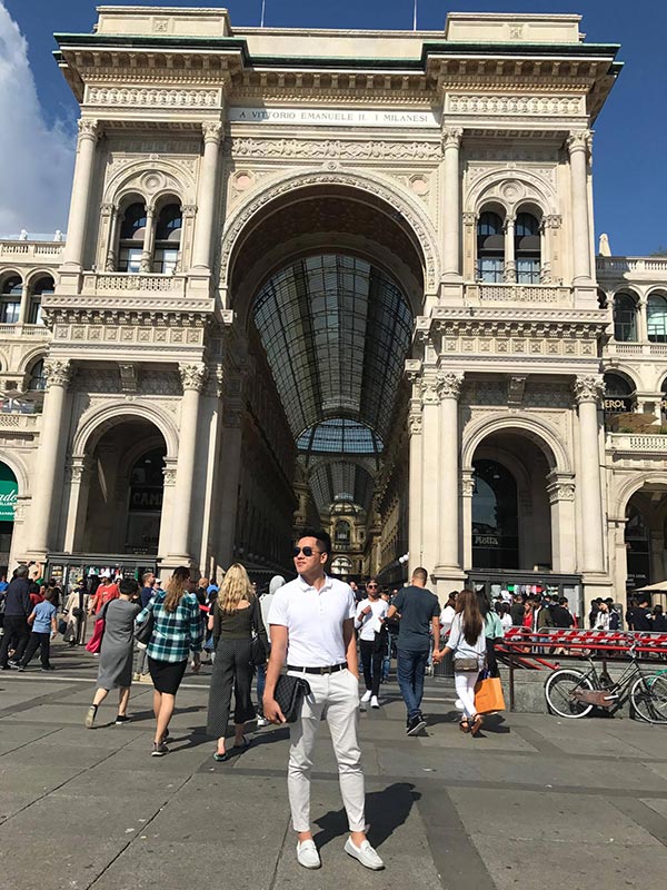 Hot boy du lịch Chinh Nguyễn hứng khởi dạo trời  u