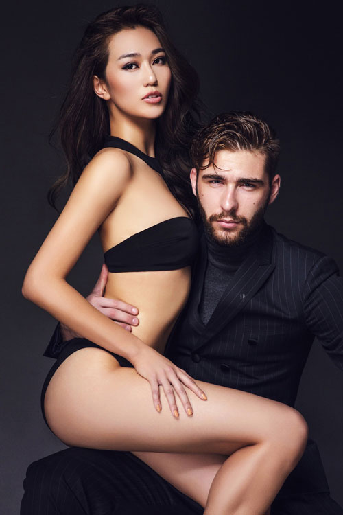 Khánh My tình tứ với bạn nhảy Geogri Ganev