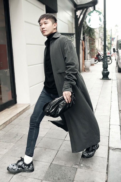 Lê Minh Ngọc dạo phố cuối đông