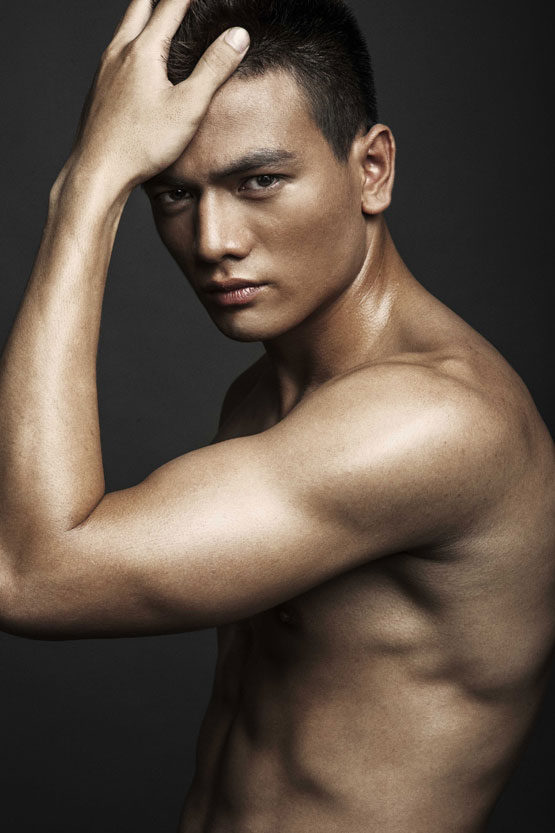 Lê Xuân Tiền - gương mặt mới của NTK Đỗ Mạnh Cường 