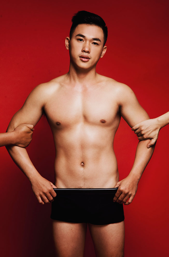 Huỳnh Thanh Lịch lần đầu khoe body cuốn hút