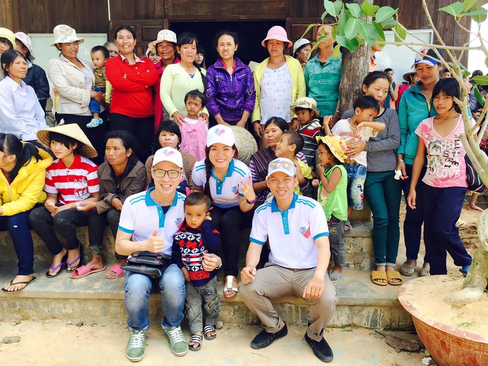 Người đẹp và lòng nhân ái