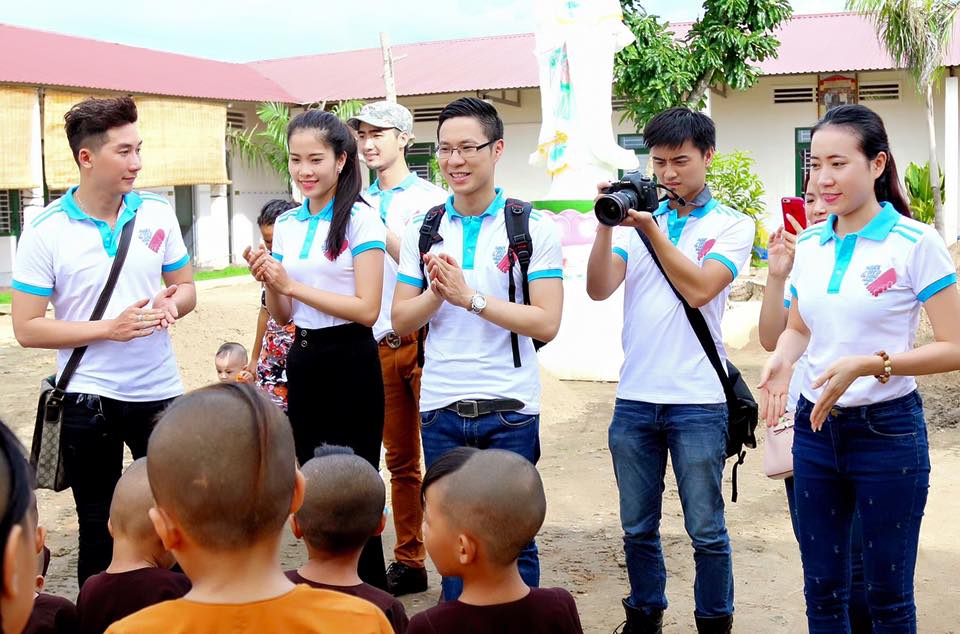 Người đẹp và lòng nhân ái