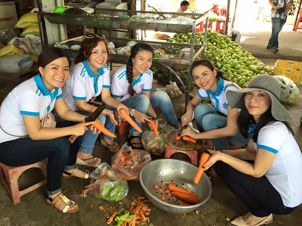 Người đẹp và lòng nhân ái