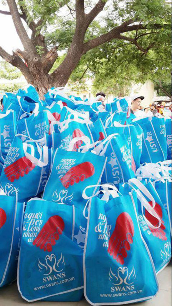 Người đẹp và lòng nhân ái