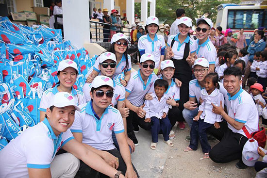 Người đẹp và lòng nhân ái