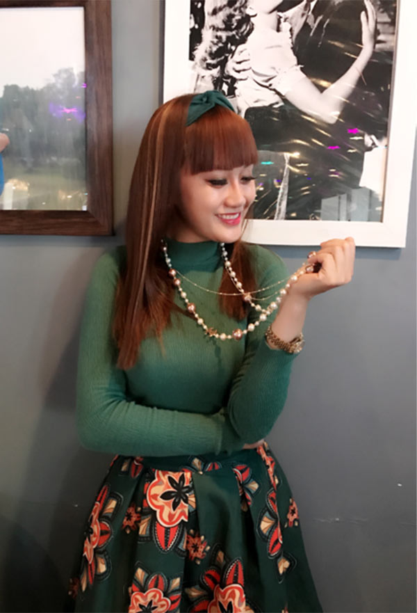 Hotgirl du lịch Nhật Thảo với gương mặt lạ lẫm dự event