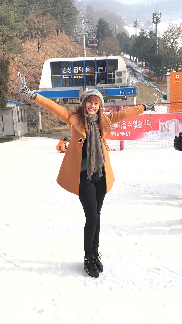 Hotgirl Nhật Thảo diện style mùa đông du lịch Hàn Quốc