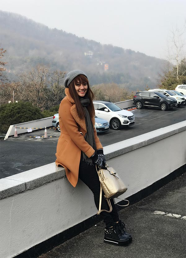 Hotgirl Nhật Thảo diện style mùa đông du lịch Hàn Quốc