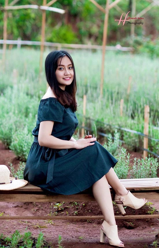 Hot girl Du Lịch Nhật Thảo giản dị thân thiện khi đi Tour