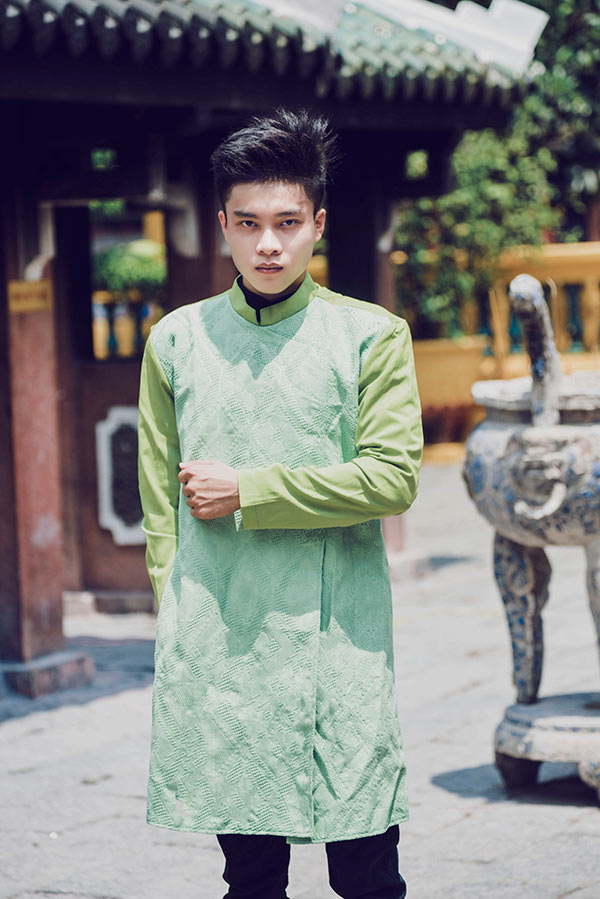Thịnh Quang Huân truyền thống cùng áo dài Việt