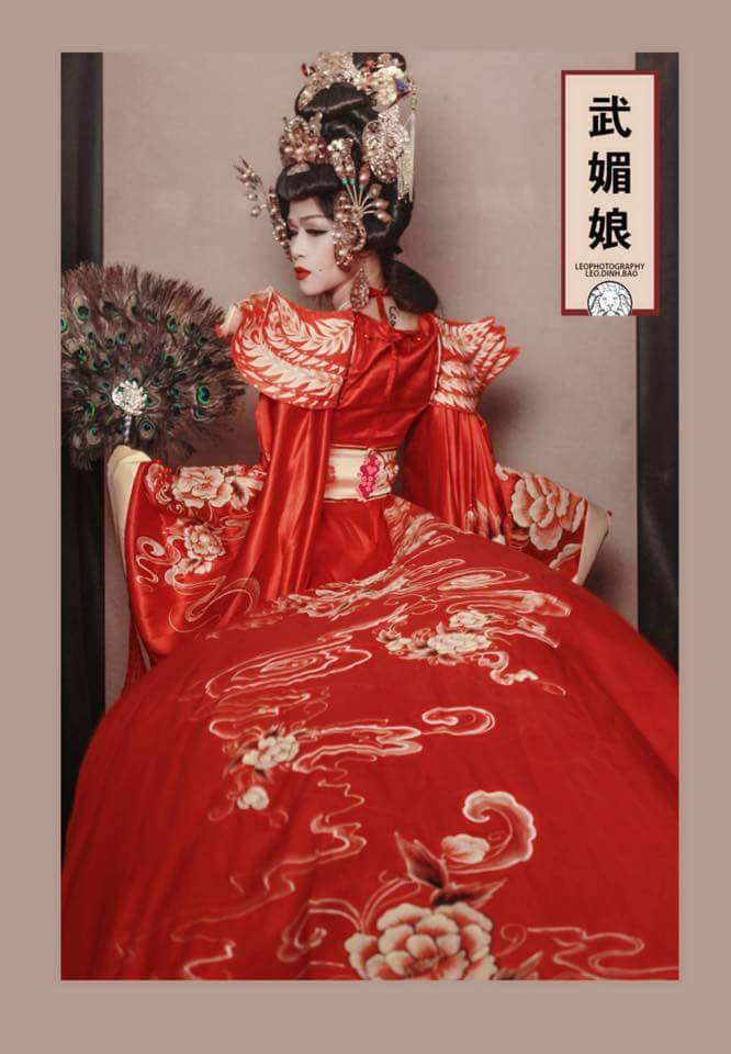 Sim Sữa đã giúp hoa hậu chuyển giới Trương Hạ Vy hoá thân thành Võ Tắc Thiên đẹp lộng lẫy