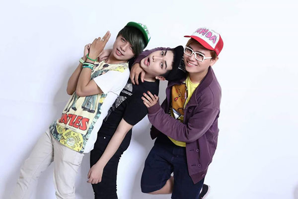 Bộ ba đĩ thỏa - trở lại và lơi hại hơn xưa 