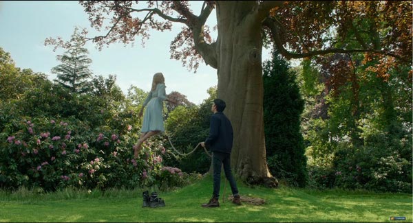 Miss Peregrine  poster 2016