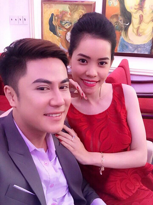 Thy Nhã khoe vẻ đẹp dịu dàng quyến rũ tại event