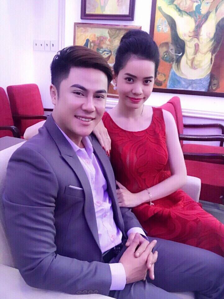 Thy Nhã khoe vẻ đẹp dịu dàng quyến rũ tại event