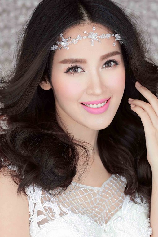 Tú Vi tất bật cho lễ cưới chính mình