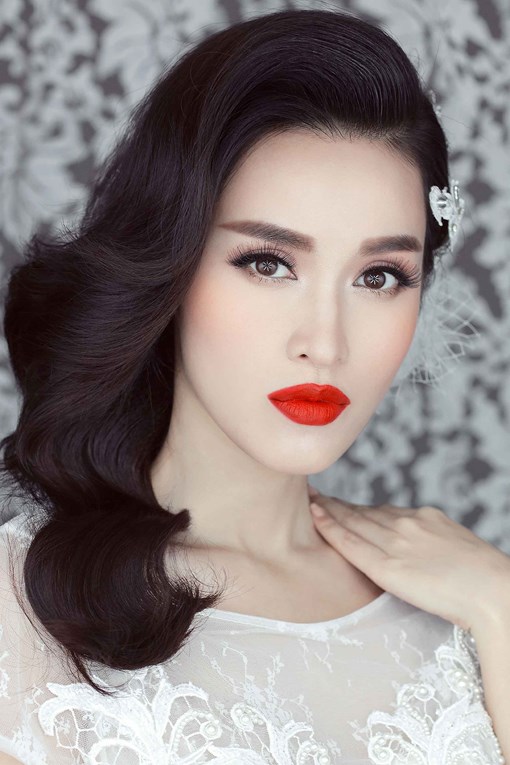 Tú Vi tất bật cho lễ cưới chính mình