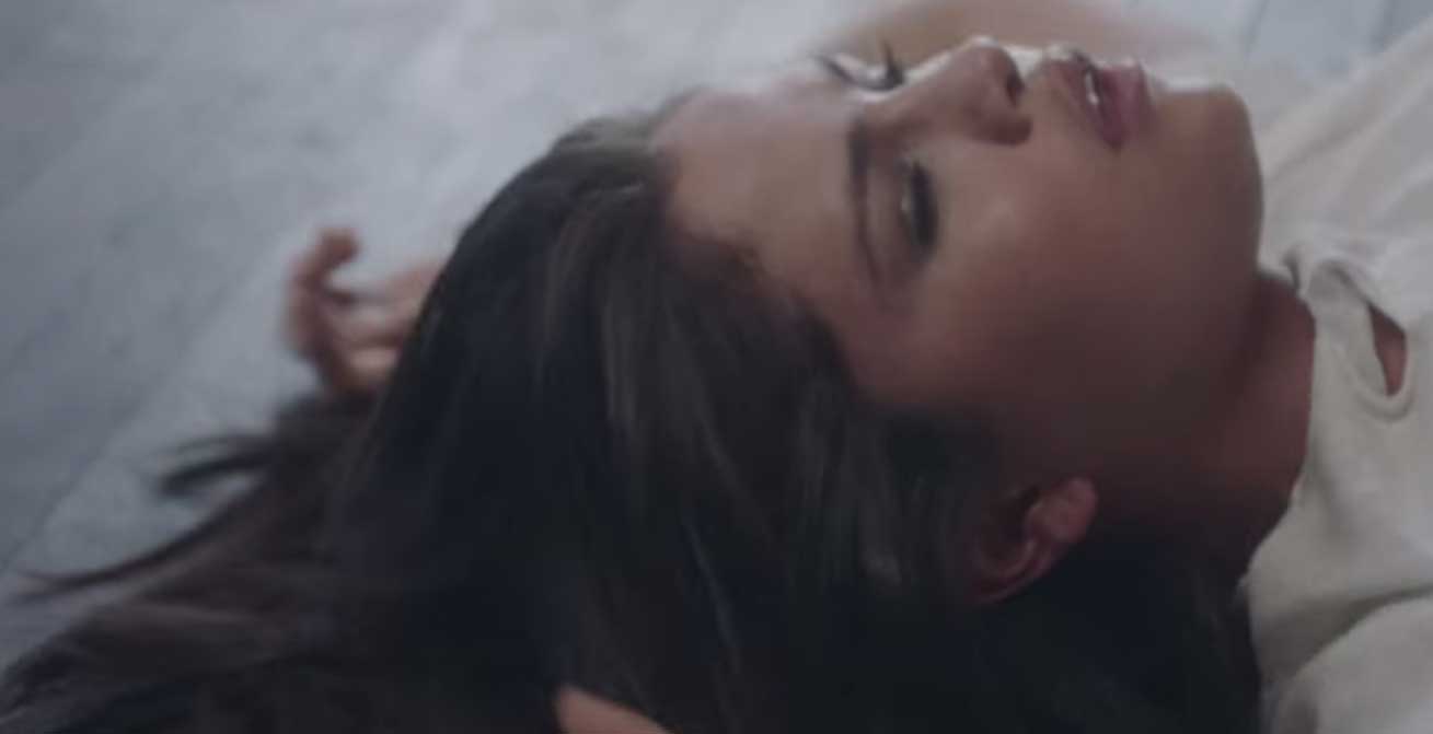 Selena Gomez gợi cảm trong mv Good For You