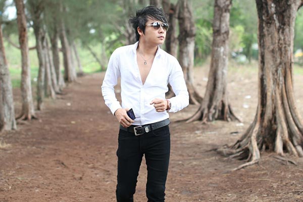 Chàng ca sĩ miền tây Thiên Bảo
