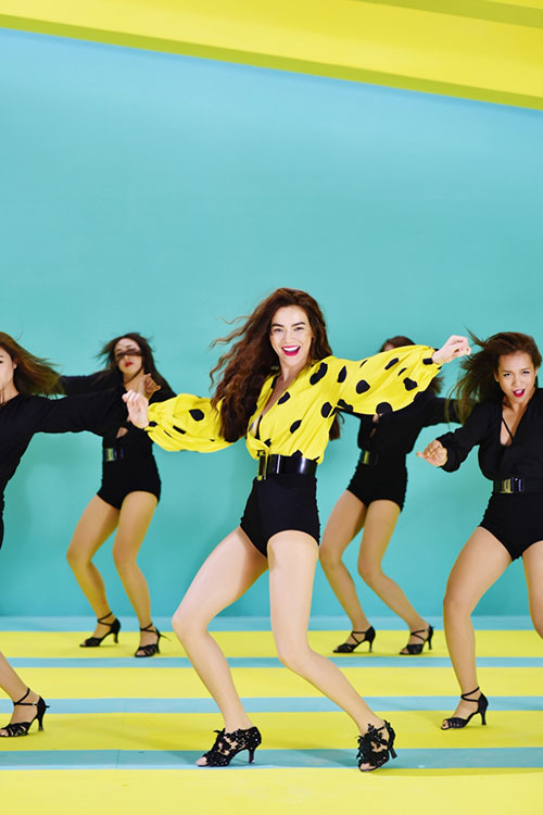 What Is Love? - Hồ Ngọc Hà