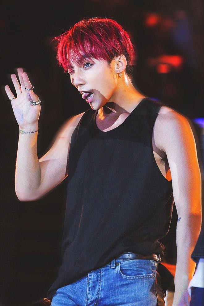 Sơn Tùng M-TP live show Chuyến bay đầu tiên